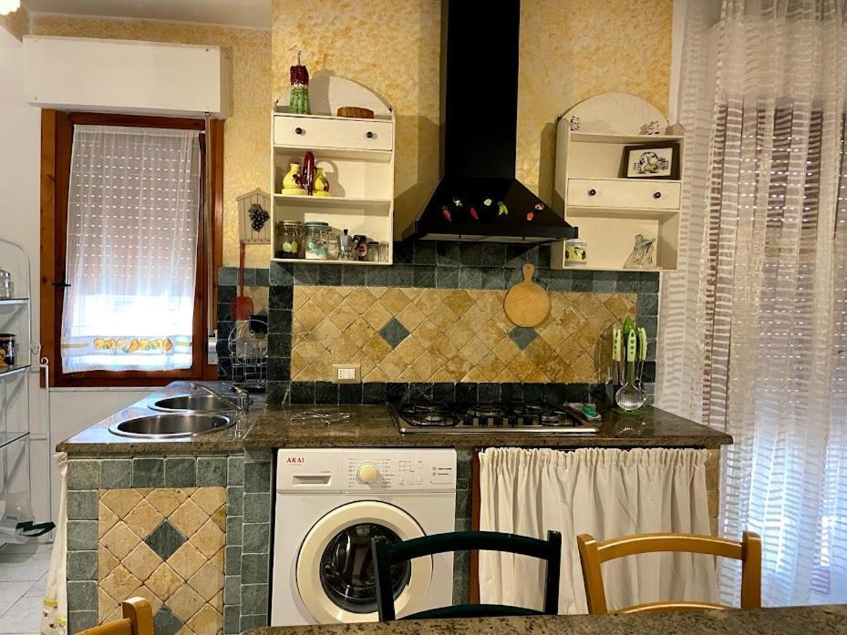 Casa Vacanze Margherita Porto Torres Exterior photo