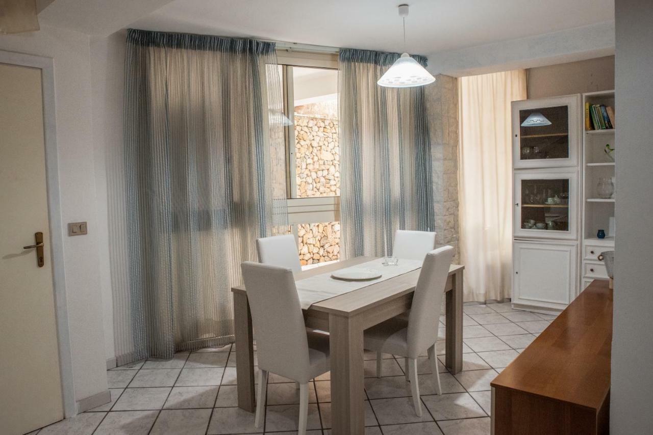 Casa Vacanze Margherita Porto Torres Exterior photo